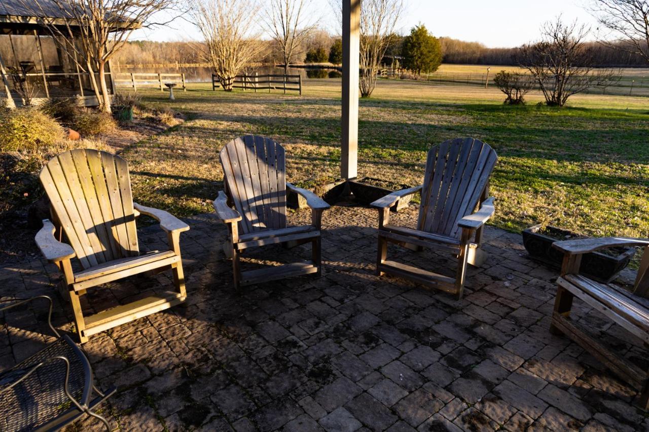 Moon Lake Farm Chesterville Exterior foto
